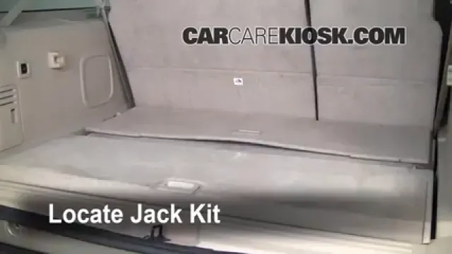 2007 Ford Expedition EL Eddie Bauer 5.4L V8 Neumáticos y ruedas Cambiar un neumático pinchado